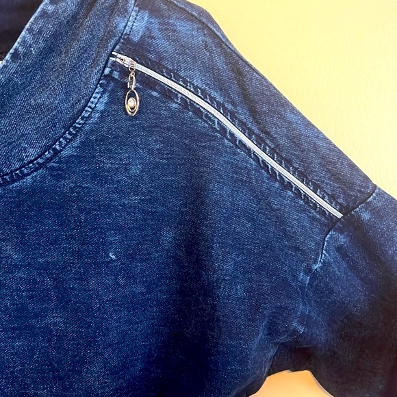 L/M Blue Denim Jeans Top Zippers on Shoulders 2 Front Pockets 65% Cotton Cute - Picture 8 of 14